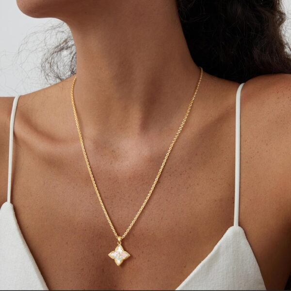 Gold Clover Necklace for Women Dainty 14K Gold Plated CZ Pendant Necklace Adjustable Chain Choker Charm Colorful Clover Pendant Lucky Necklaces for Women Jewelry