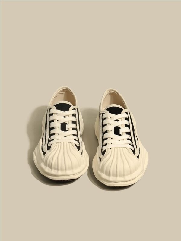 Fashion Patchwork Lace Up Dissolving Canvas Shoes