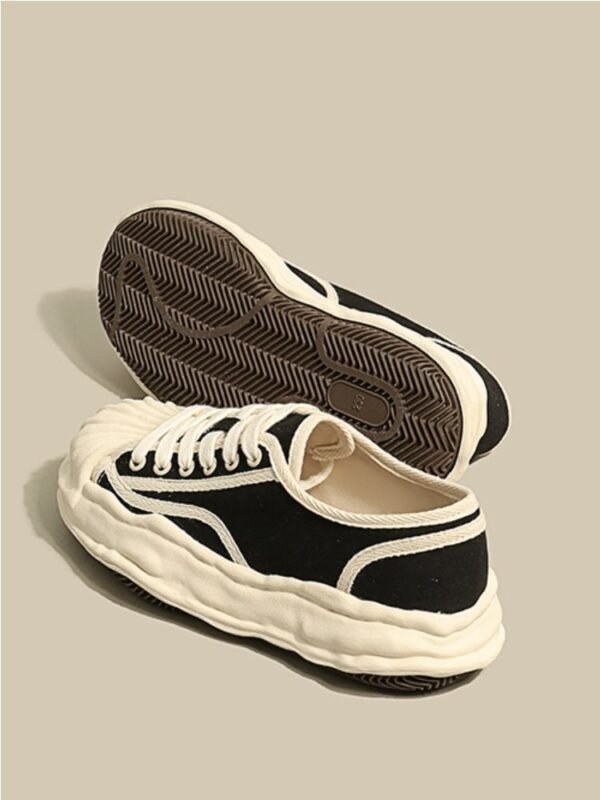 Fashion Patchwork Lace Up Dissolving Canvas Shoes