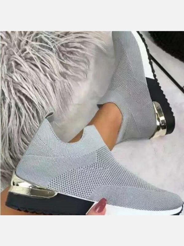 New Knitted Round Toe Running Shoes Women